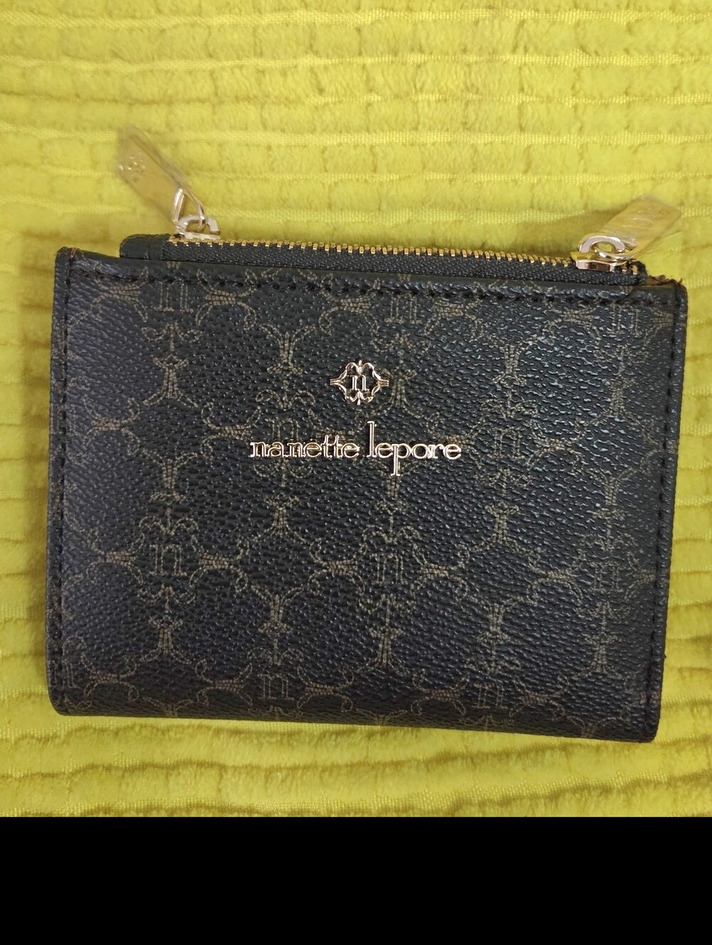 Nanette Lepore Brown Wallet with Gold Logo and Zipoers